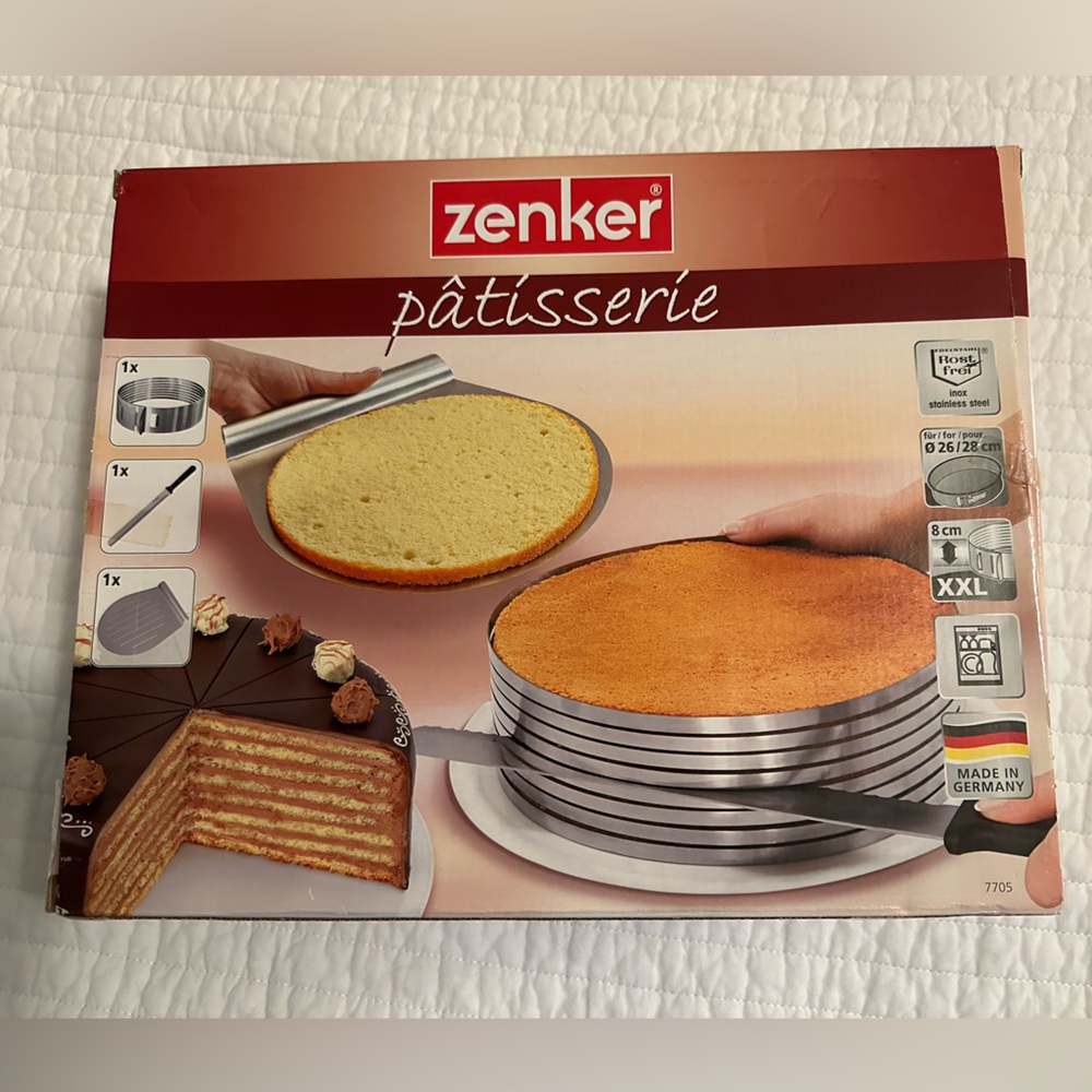 Patisserie Cake Slicer